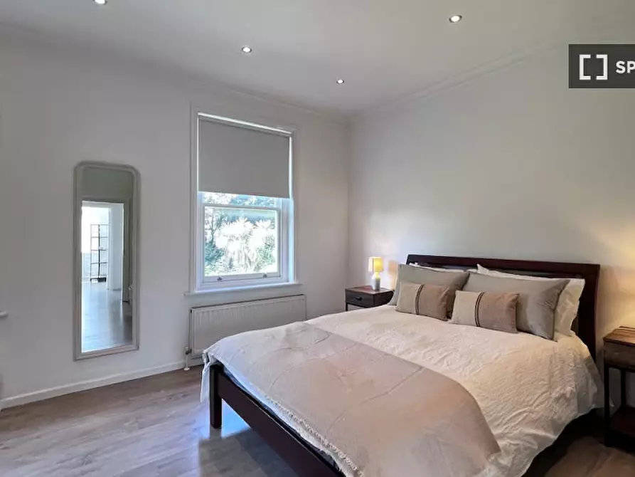 Immagine 19 di Appartamento in affitto  in Daleham Gardens a Camden Town