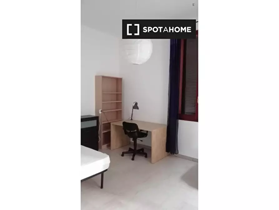 Immagine 6 di Camera condivisa in affitto  in Via S. Vitale a Bologna
