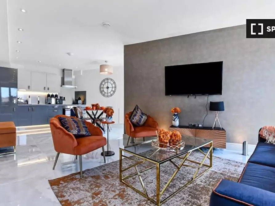 Immagine 15 di Appartamento in affitto  in Flat Goldman House - 122 Wembley Park drive HA9 8HP a Brent