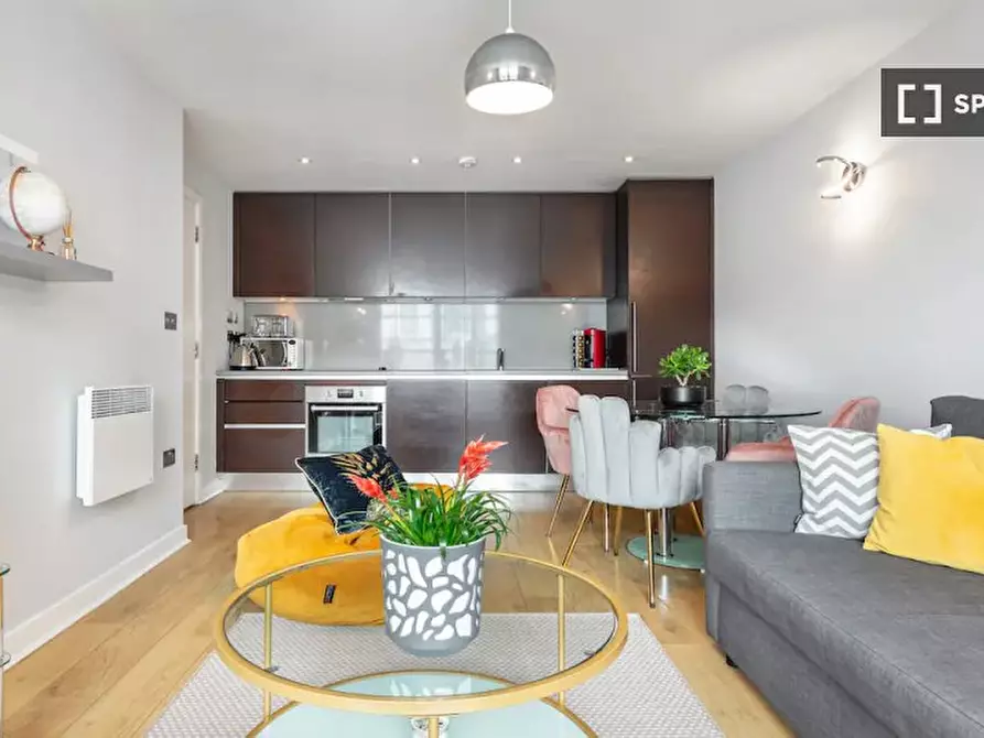 Immagine 13 di Appartamento in affitto  in Chadwell Ln a Tottenham