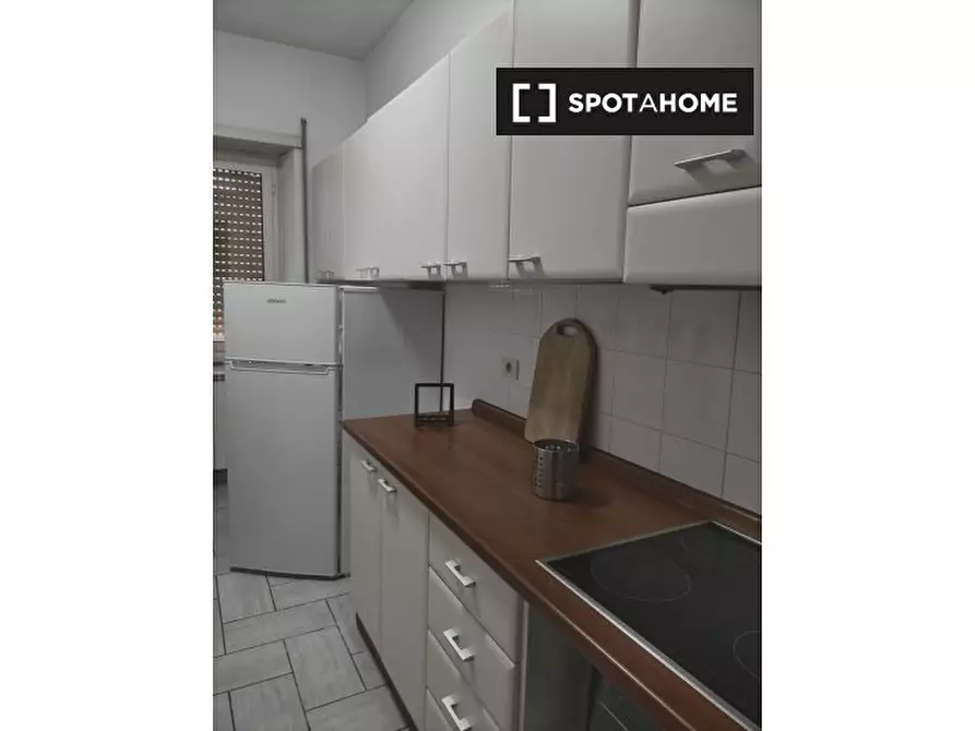 Immagine 6 di Camera condivisa in affitto  in Via Ugolino Cavalcabò a Roma