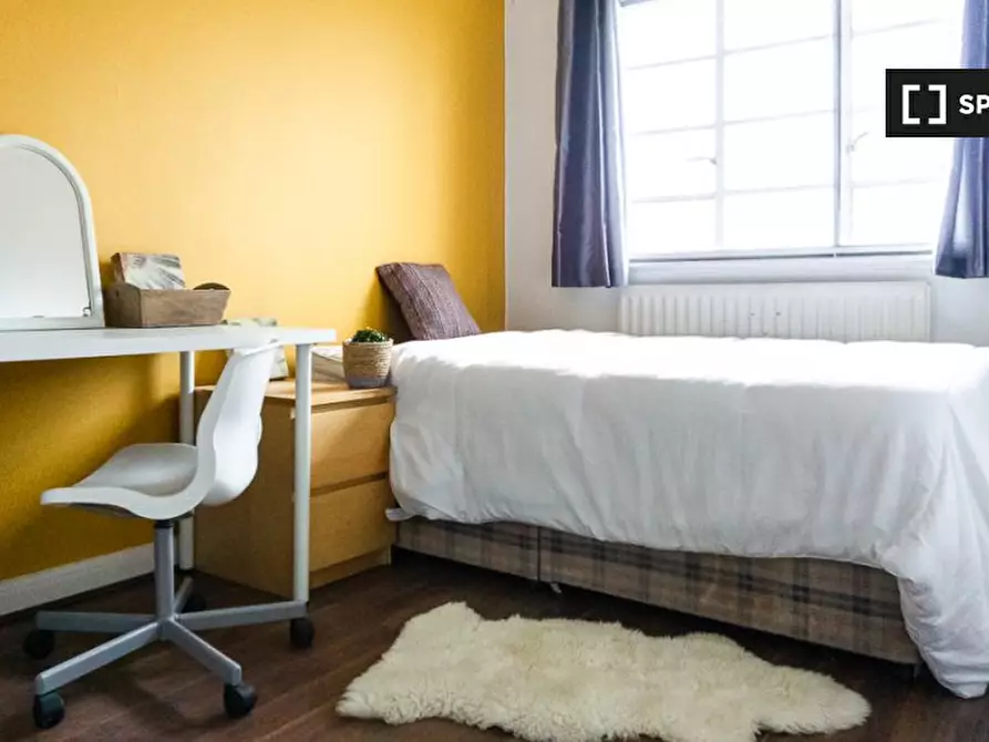 Immagine 5 di Camera condivisa in affitto  in Flat Westbourne Court a Paddington
