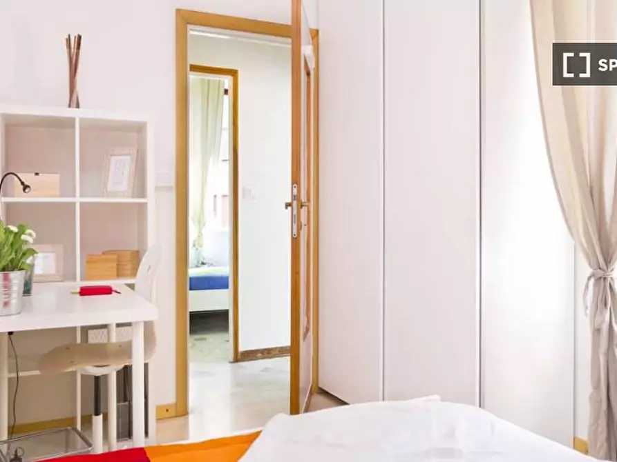 Immagine 2 di Camera condivisa in affitto  in Via Salvatore Barzilai a Milano