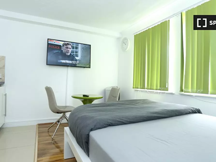 Immagine 4 di Ufficio in affitto  in Lytham Cl a Eltham