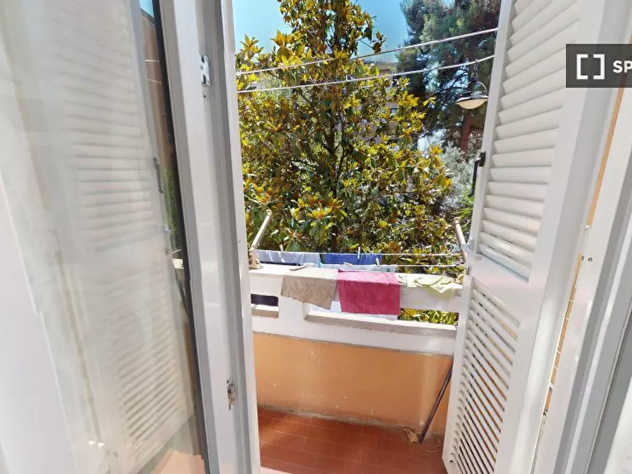 Immagine 14 di Camera condivisa in affitto  in Via delle Isole Curzolane a Roma