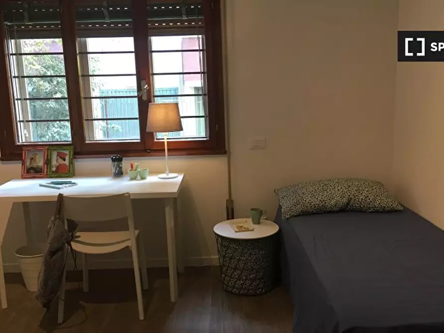 Immagine 2 di Camera condivisa in affitto  in Via Federico Confalonieri a Padova