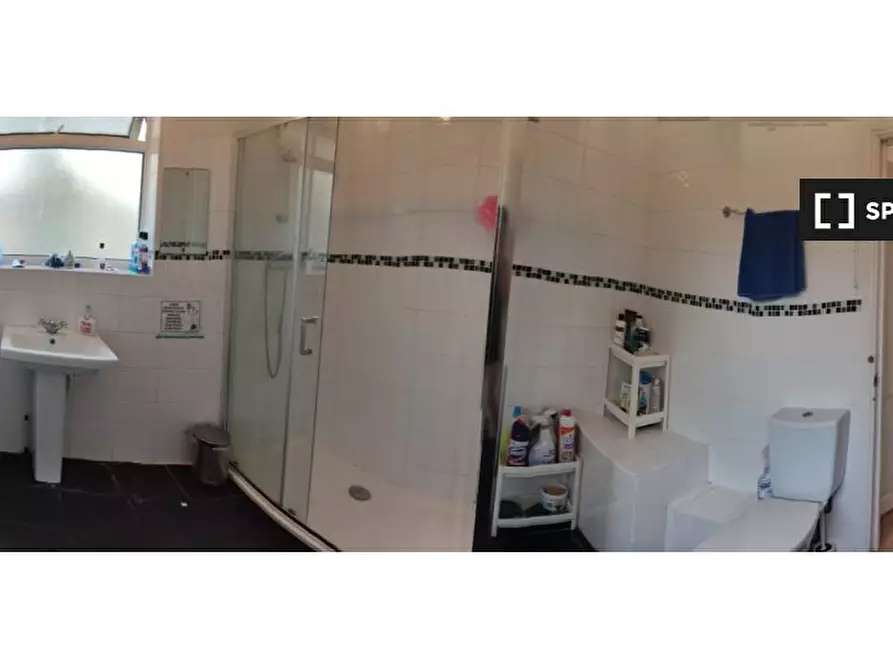 Immagine 7 di Camera condivisa in affitto  in Friary Rd a Ealing