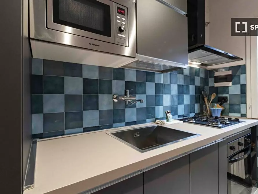 Immagine 16 di Appartamento in affitto  in Via dei Leoni a Firenze