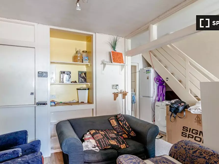 Immagine 4 di Camera condivisa in affitto  in Eastleigh Walk a Wandsworth