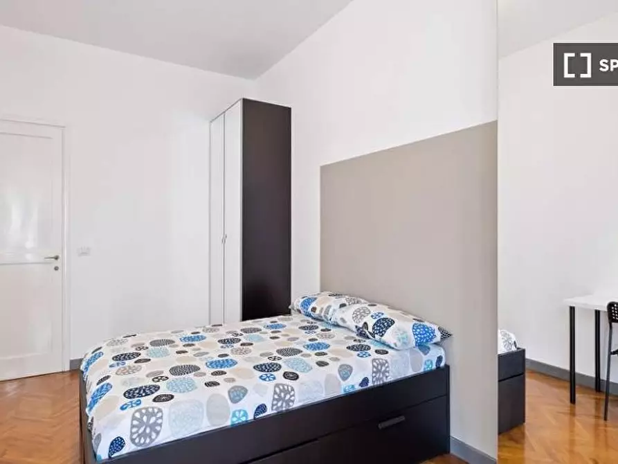 Immagine 2 di Camera condivisa in affitto  in Via Andrea Maria Ampère a Milano