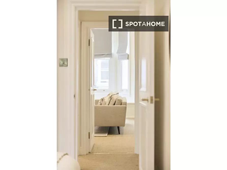 Immagine 10 di Appartamento in affitto  in Westgate Terrace a Kensington