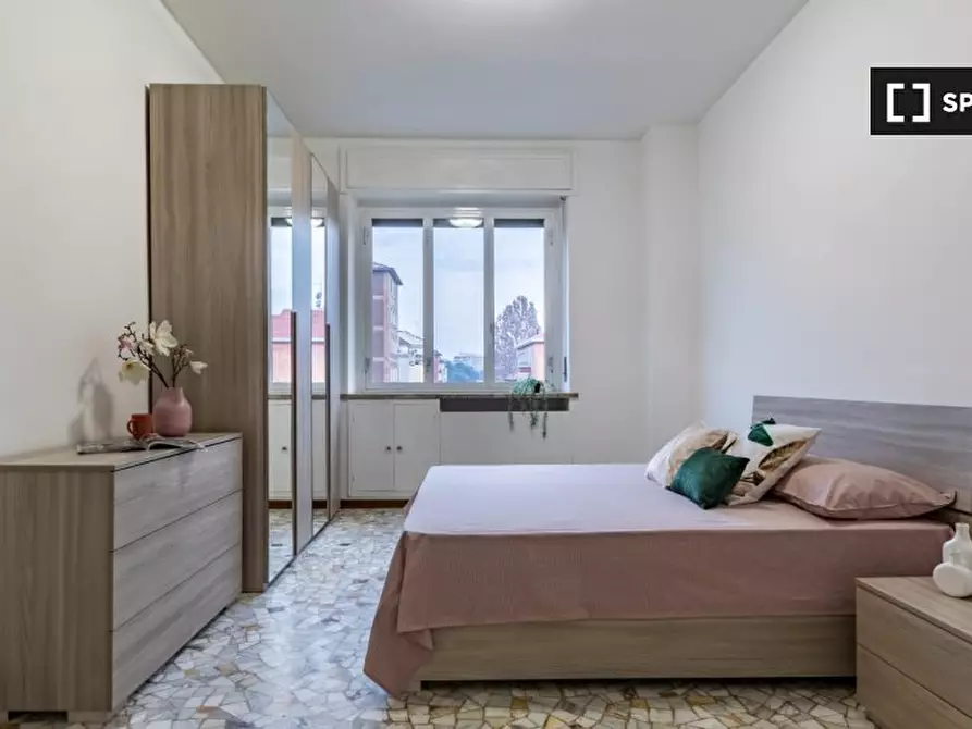 Immagine 1 di Camera condivisa in affitto  in Largo Vulci a Milano