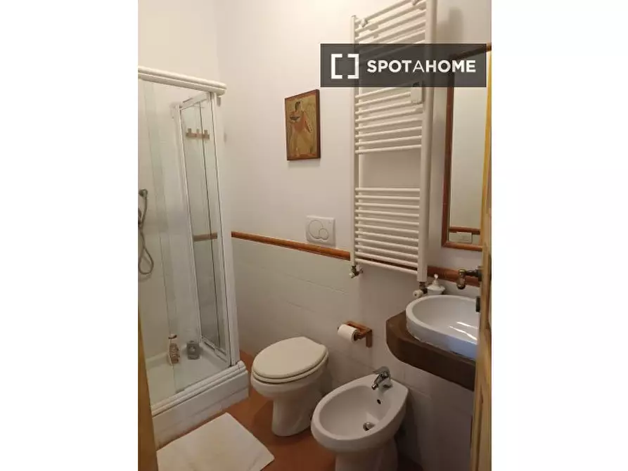 Immagine 19 di Appartamento in affitto  in Via Giulia a Roma