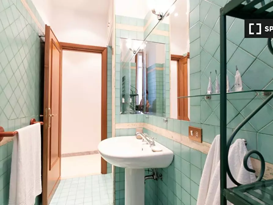 Immagine 13 di Appartamento in affitto  in Via Alberico II a Roma