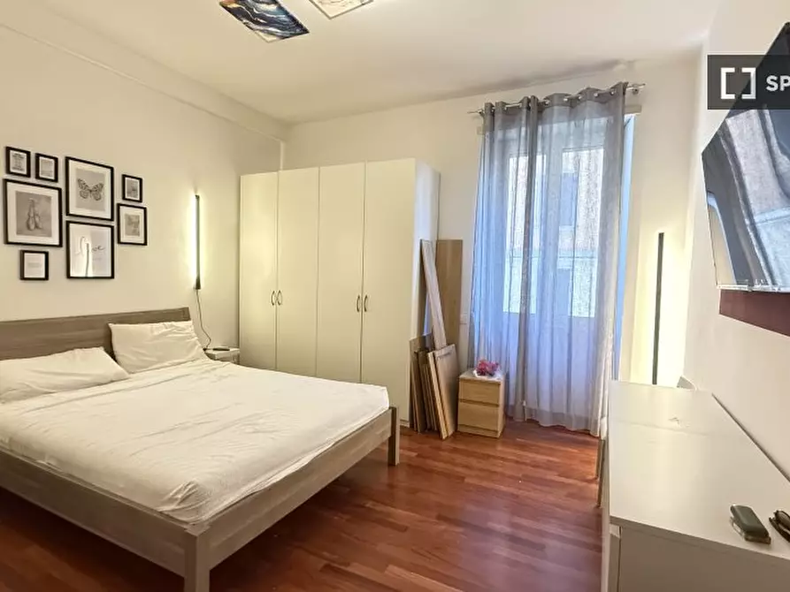 Immagine 1 di Camera condivisa in affitto  in Via Giacomo Barzellotti a Roma