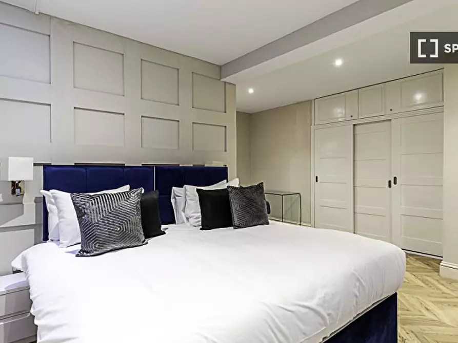 Immagine 12 di Appartamento in affitto  in Clanricarde Gardens a Paddington