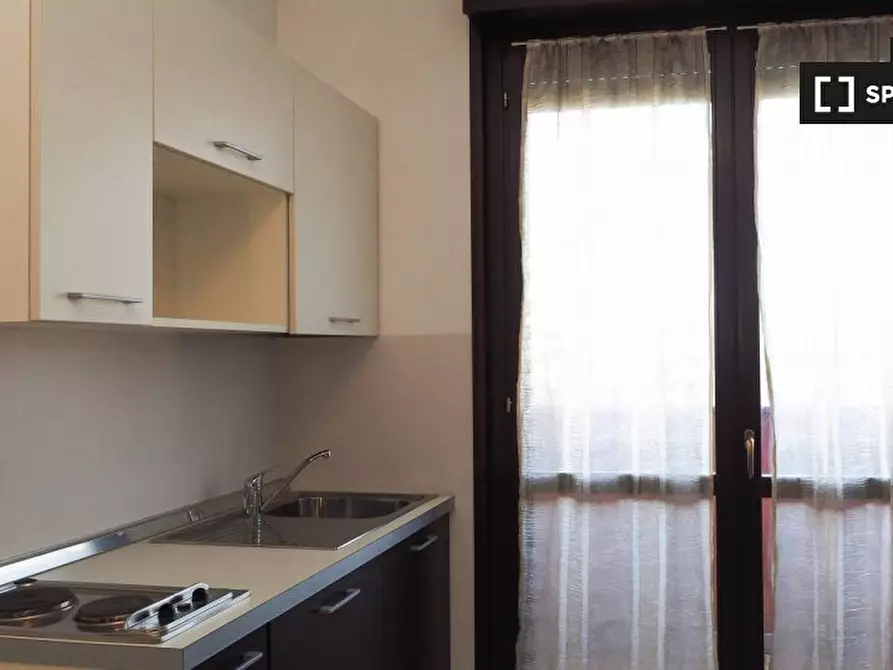 Immagine 2 di Camera condivisa in affitto  in Viale Antonio Gramsci a Sesto San Giovanni