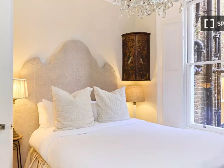 Immagine 15 di Appartamento in affitto  in Abingdon Rd a Kensington