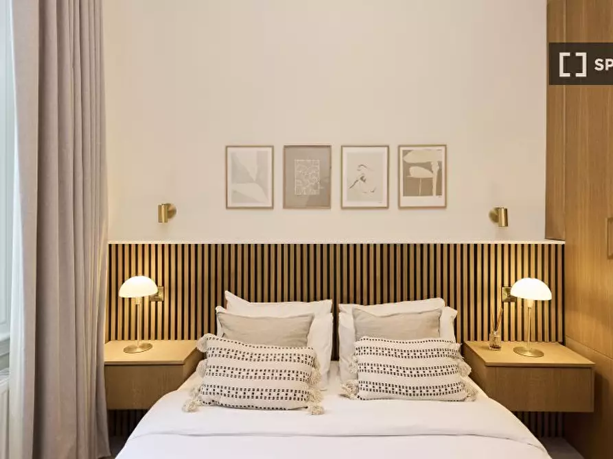 Immagine 2 di Appartamento in affitto  in Westgate Terrace a Kensington