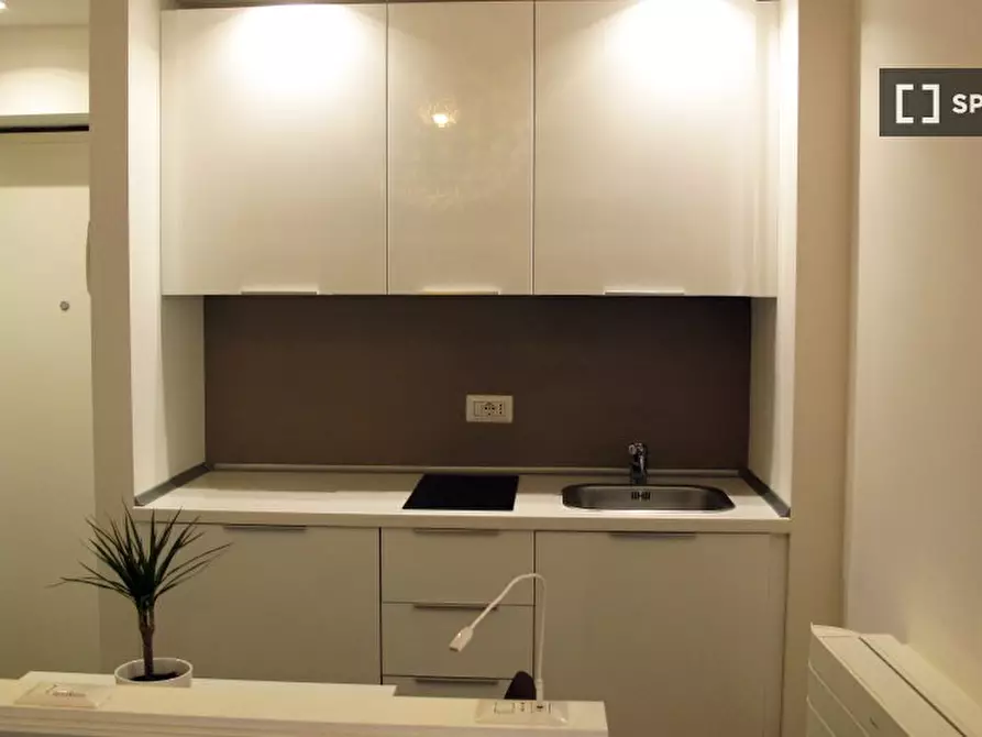 Immagine 7 di Ufficio in affitto  in Via Graziano a Milano