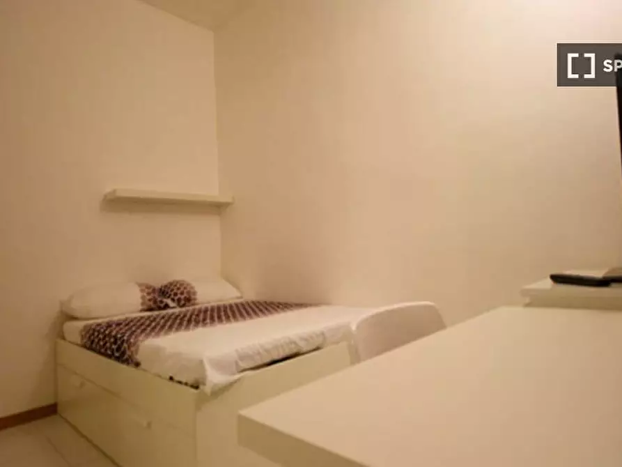 Immagine 3 di Camera condivisa in affitto  in Via Dall'Ongaro a Milano