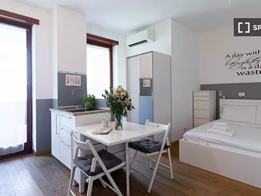 Immagine 1 di Ufficio in affitto  in Via Bergamo a Milano