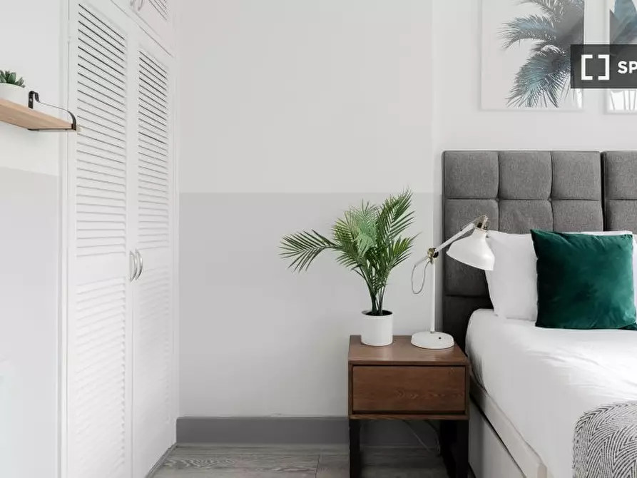 Immagine 16 di Appartamento in affitto  in Apartment a Kensington