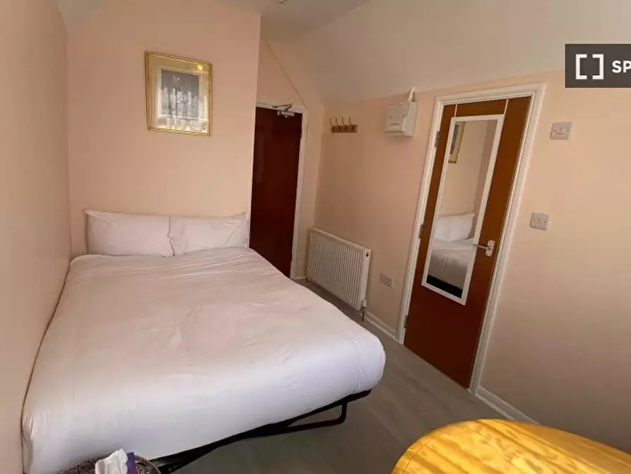 Immagine 5 di Appartamento in affitto  in Green Lanes a Hackney