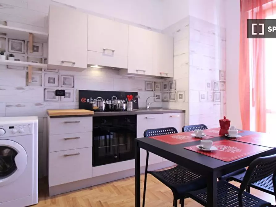 Immagine 15 di Camera condivisa in affitto  in della Stazione a Brescia