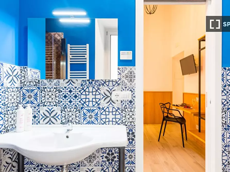 Immagine 19 di Ufficio in affitto  in Via San Nicola dei Caserti a Napoli