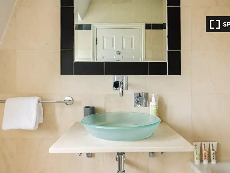 Immagine 12 di Appartamento in affitto  in Wellington Rd a Paddington