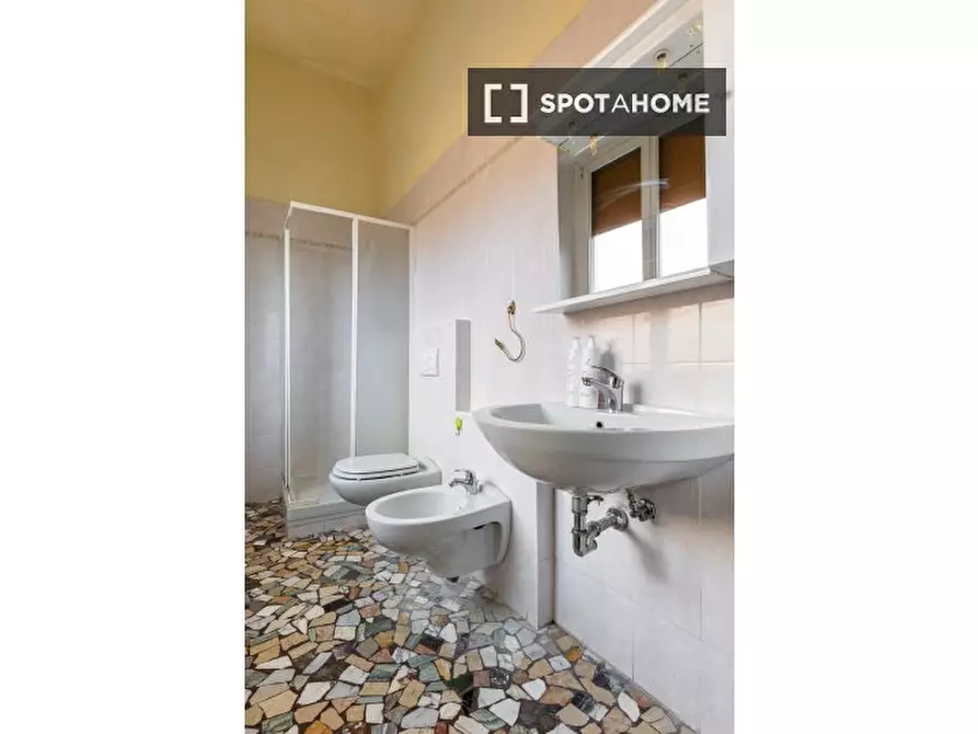 Immagine 13 di Ufficio in affitto  in Via Antonio Gramsci a Bologna