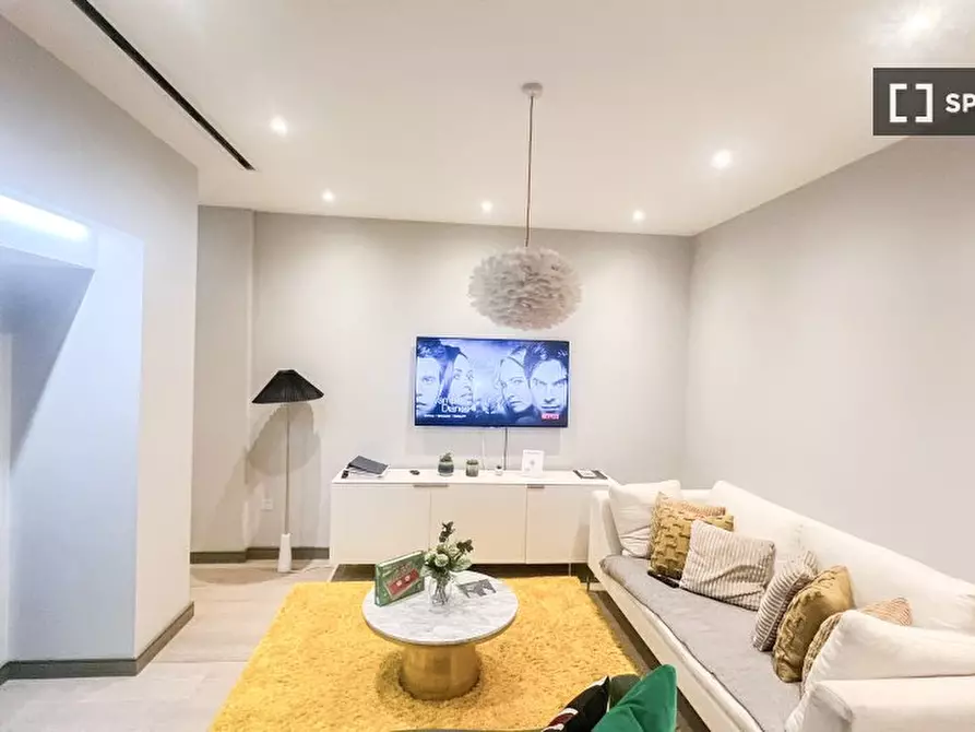 Immagine 15 di Appartamento in affitto  in Green St a 