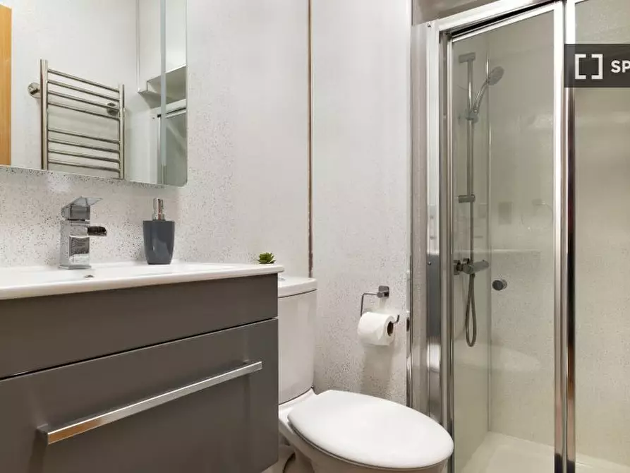 Immagine 8 di Appartamento in affitto  in Upper Richmond Rd a Wandsworth