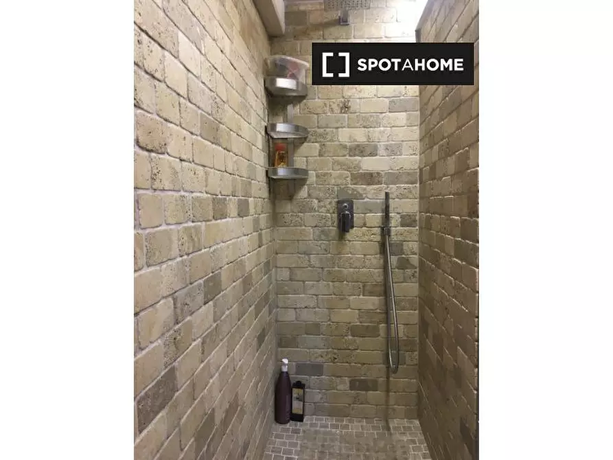 Immagine 11 di Appartamento in affitto  in Via di Tor Pagnotta a Roma