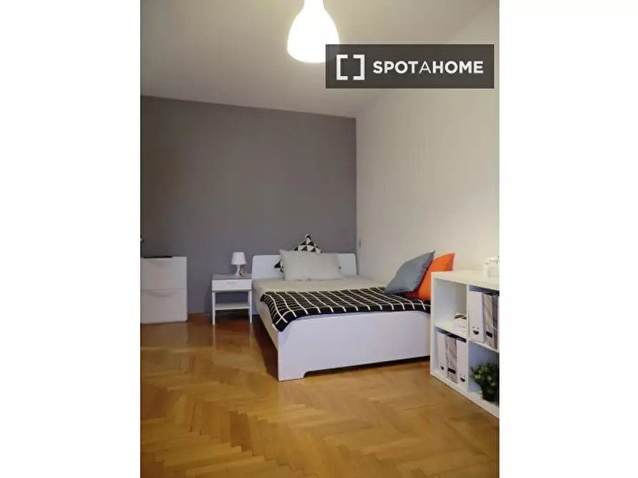 Immagine 1 di Camera condivisa in affitto  in via Vecchia a Padova