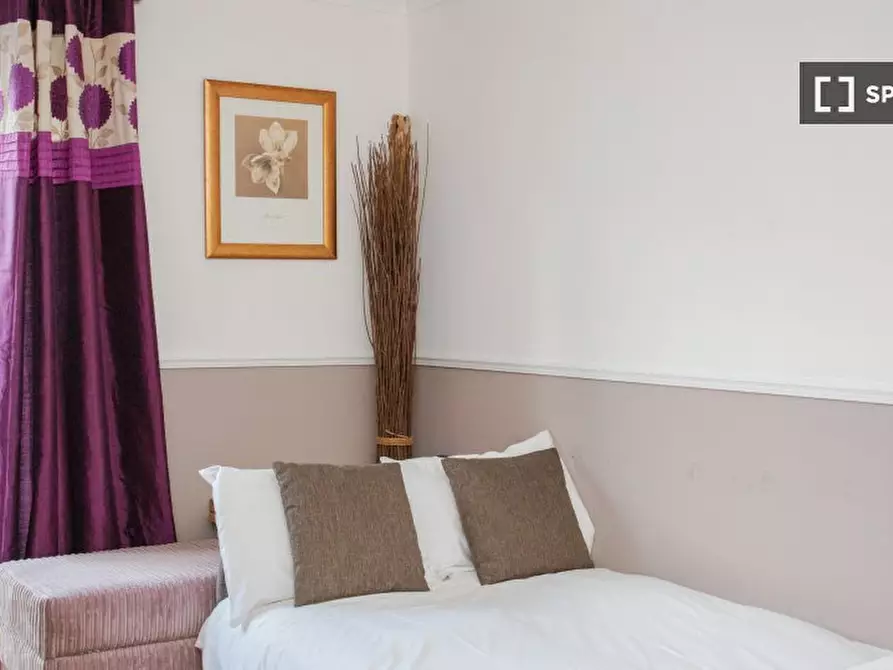 Immagine 4 di Appartamento in affitto  in apartment a 