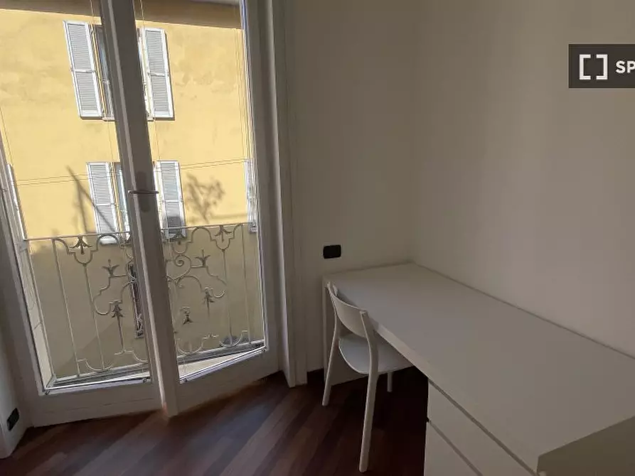 Immagine 4 di Camera condivisa in affitto  in Via della Guastalla a Milano