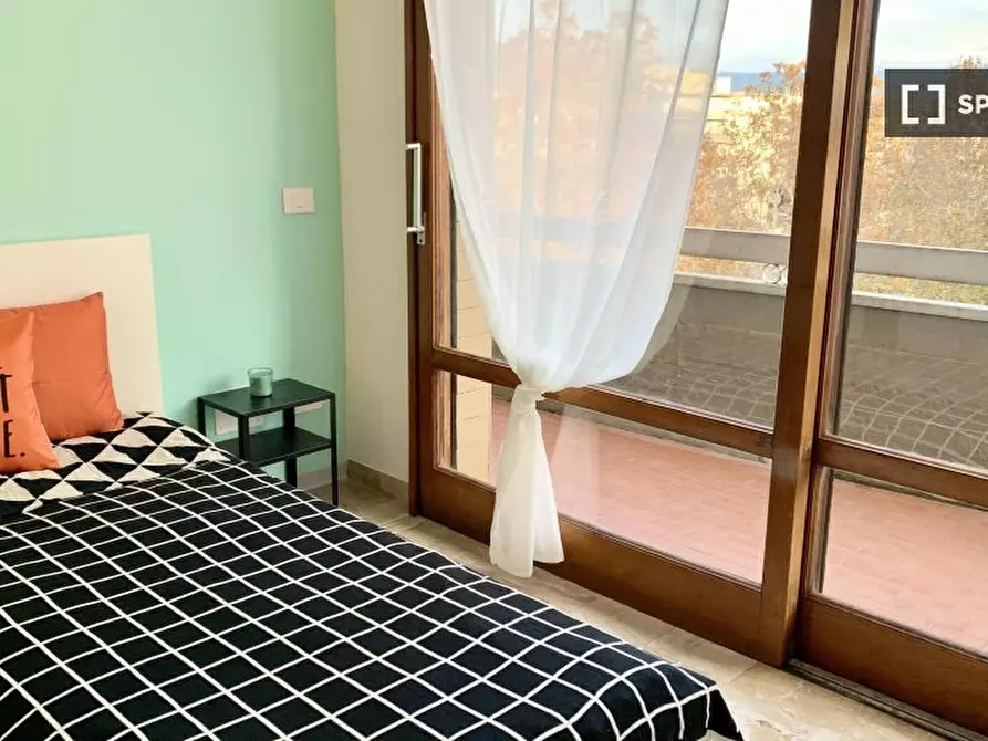 Immagine 3 di Camera condivisa in affitto  in VIALE F. REDI a Firenze