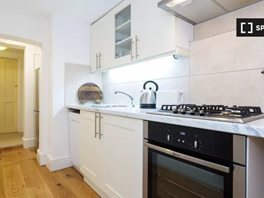 Immagine 5 di Appartamento in affitto  in A York Street a Paddington