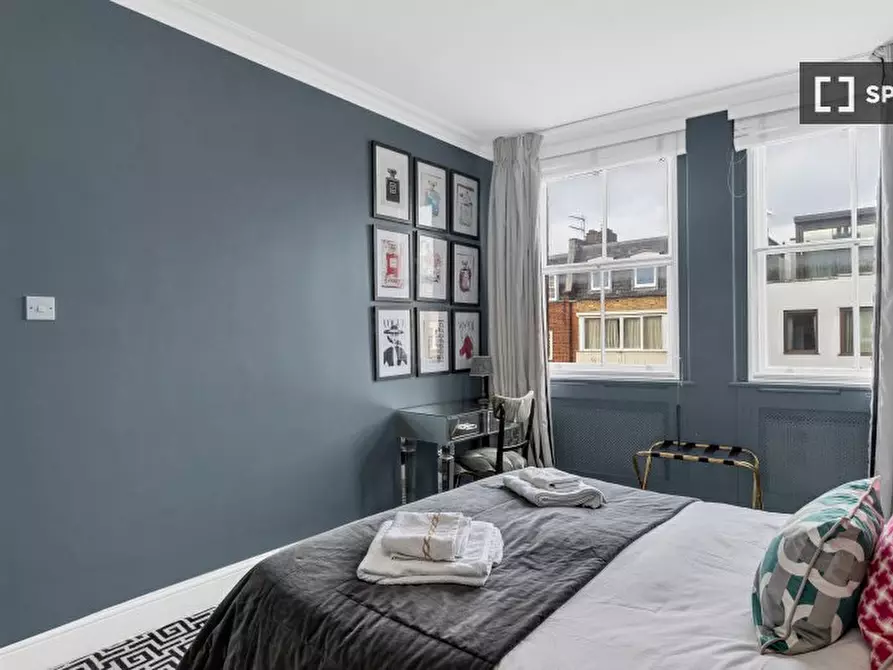 Immagine 3 di Appartamento in affitto  in Royal Hospital Rd, Chelsea, London a Kensington