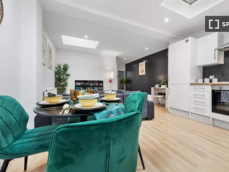 Immagine 17 di Appartamento in affitto  in Furley Rd a Camberwell