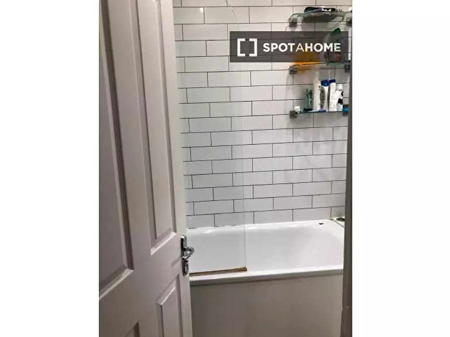 Immagine 17 di Camera condivisa in affitto  in Bethnal Grn Rd a Poplar