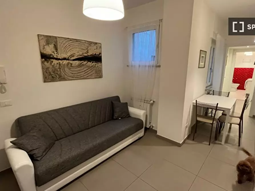 Immagine 5 di Camera condivisa in affitto  in Via Teano a Roma