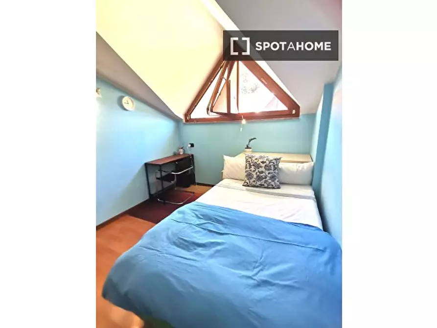 Immagine 3 di Camera condivisa in affitto  in Via Cusago a Milano