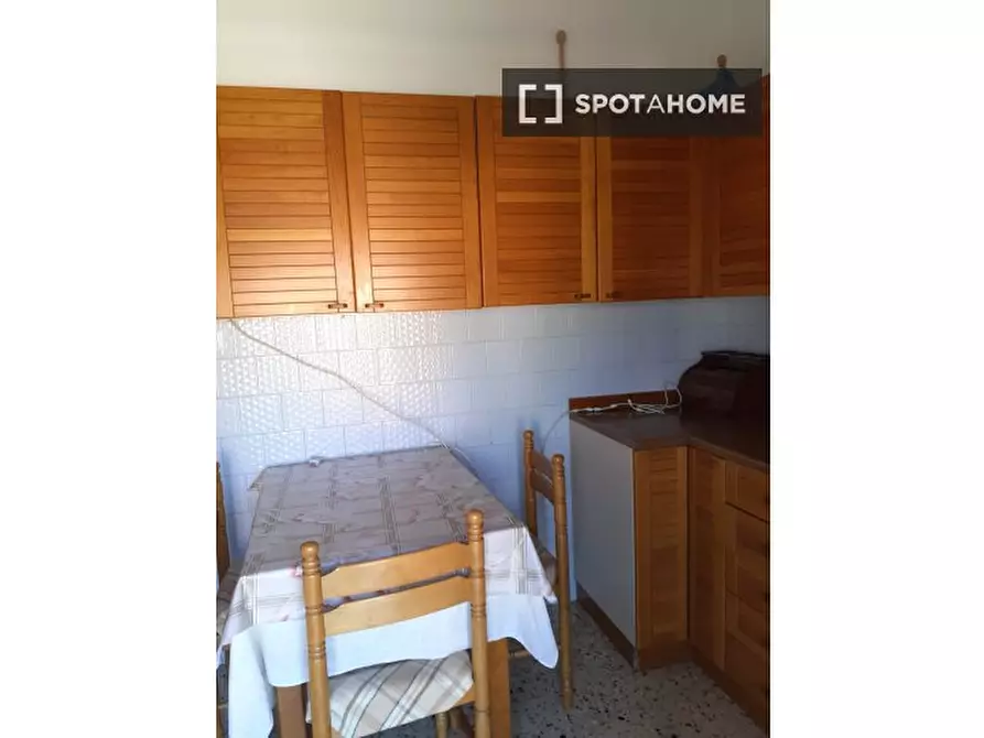 Immagine 6 di Camera condivisa in affitto  in Viale Alessandrino a Roma