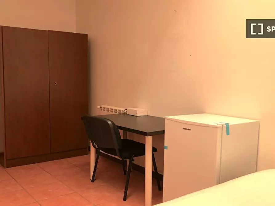 Immagine 3 di Camera condivisa in affitto  in Via Alessandro Brisse a Roma
