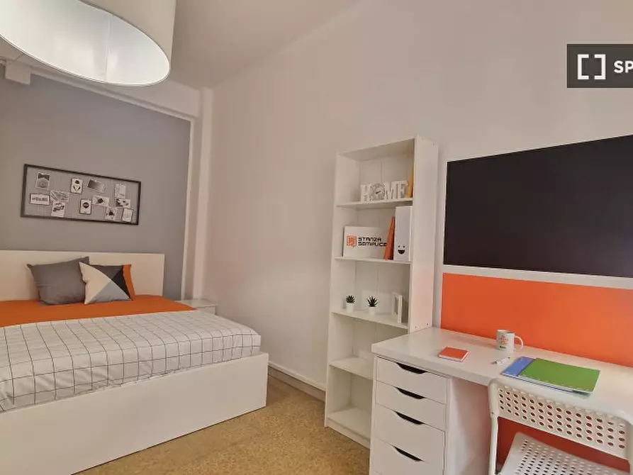 Immagine 2 di Camera condivisa in affitto  in Lungotevere di Pietra Papa a Roma