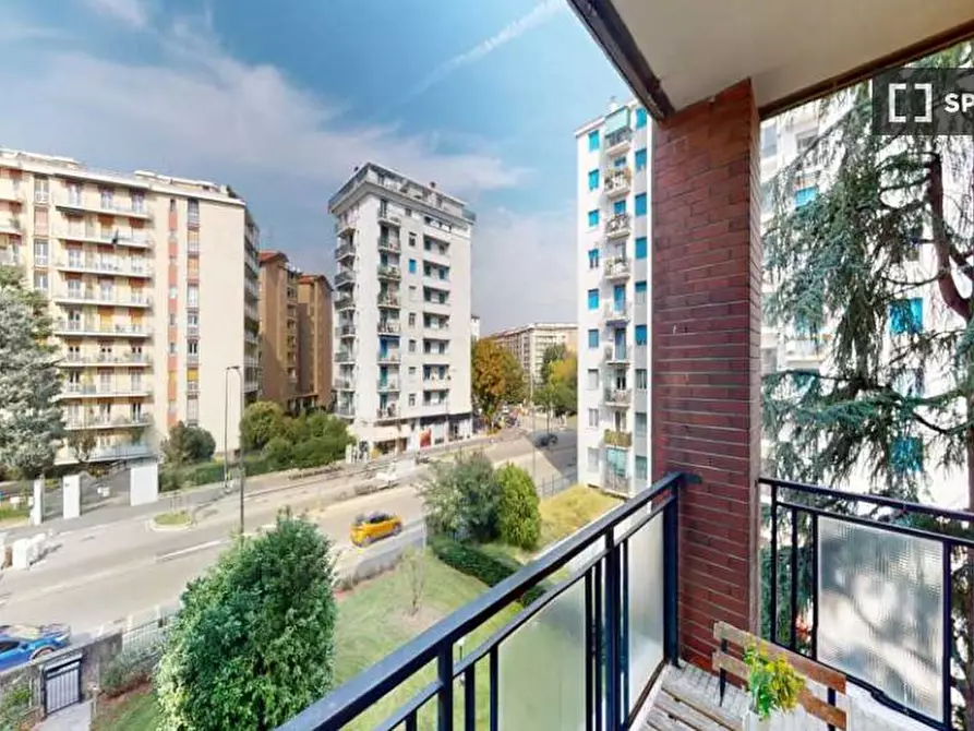 Immagine 8 di Camera condivisa in affitto  in Viale Legioni Romane a Milano