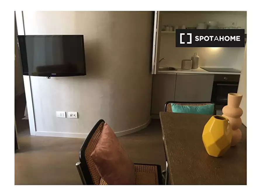 Immagine 3 di Appartamento in affitto  in Via Pantano a Milano